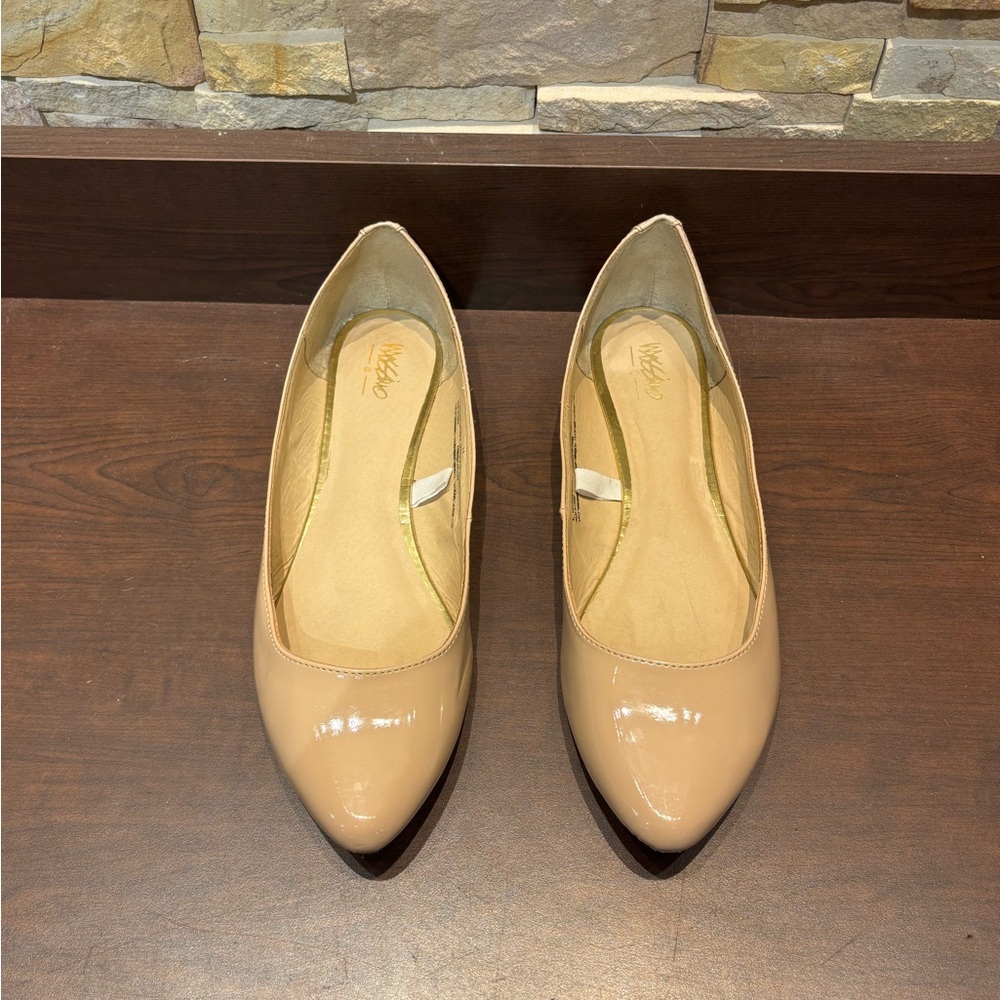 Women’s Beige Size 11 Studded Heel Flats LIKE NEW!